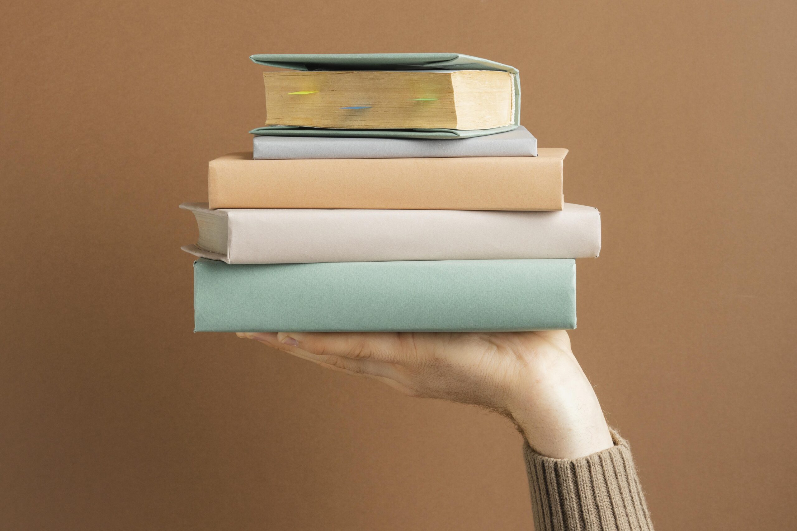 ТОП 12 книг, які допоможуть побудувати кар’єру в ІТ і не тільки